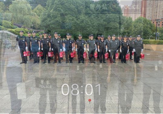 以饼寄情  共贺中秋